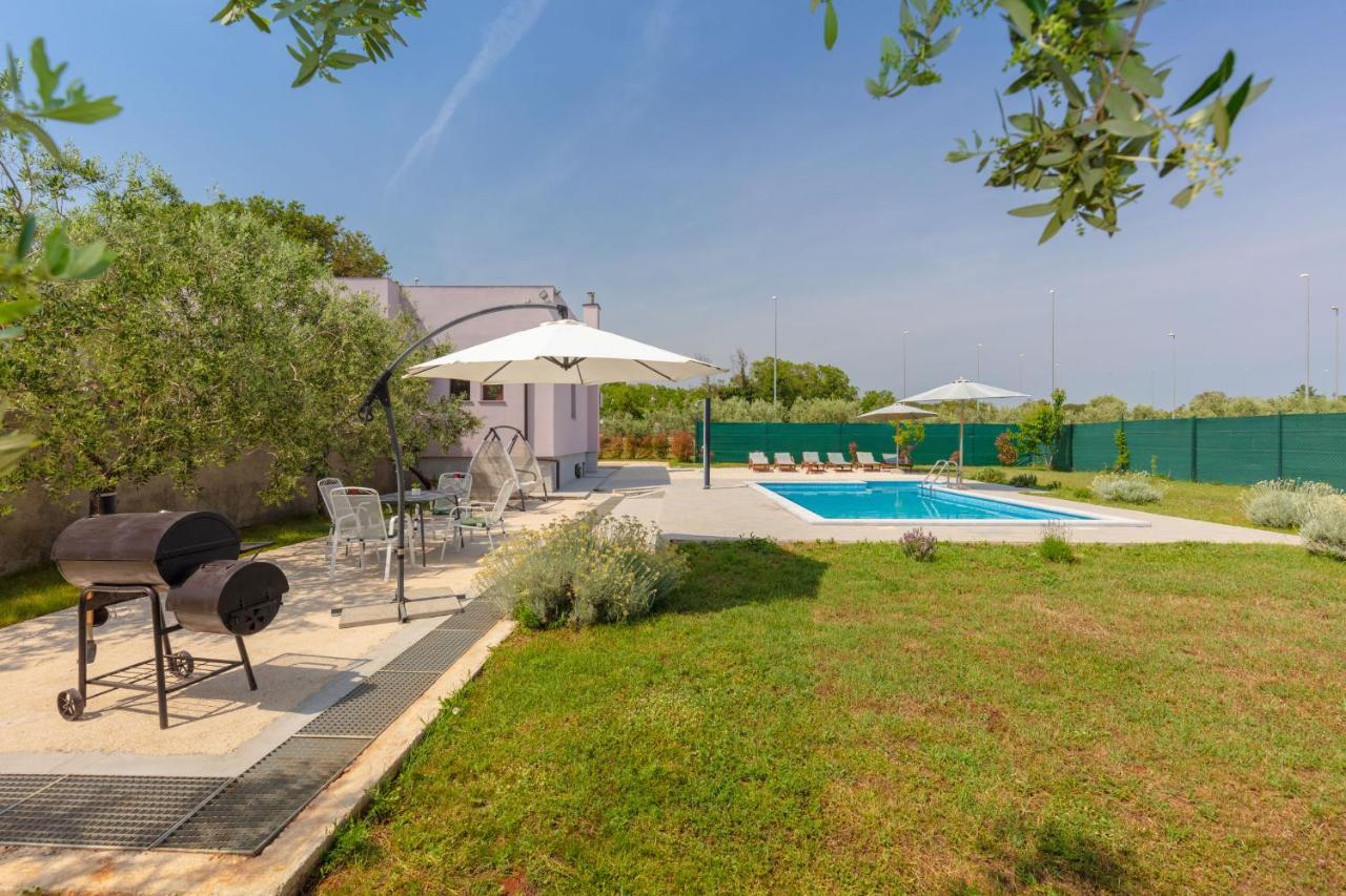 Villa Viola With Pool, Whirlpool, Playground & Bbq In A Olive Grove With Sea View, Near The Beach, - Istria *